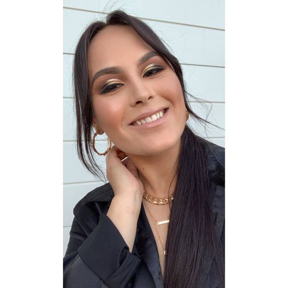 Meet your Posher, Jess - Picture 1 of 1